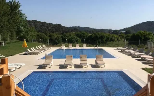 Dream Town Hotel & Restaurant