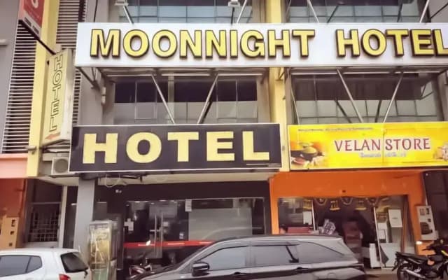 Moon Night Hotel