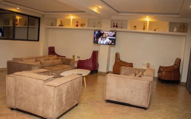 Distinctions Gardens Guest House
