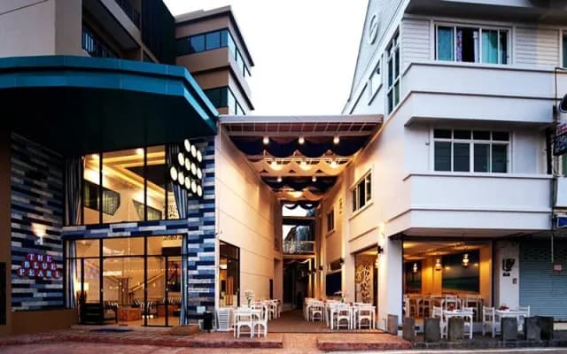 The Blue Pearl Kata Hotel