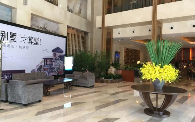 Grandskylight Hotel