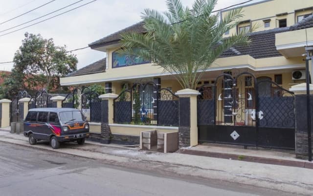 The Arsy Syariah Guest House