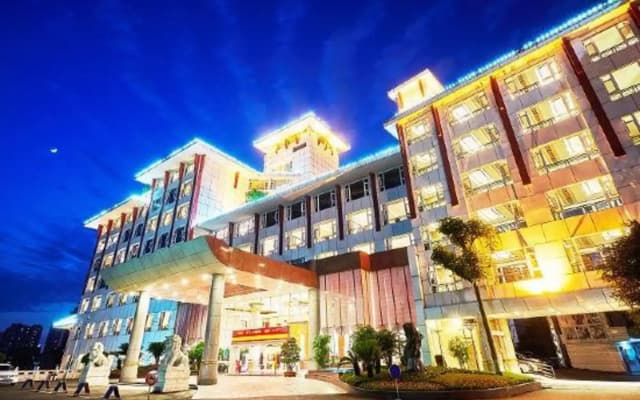 Luzhou Nanyuan Hotel
