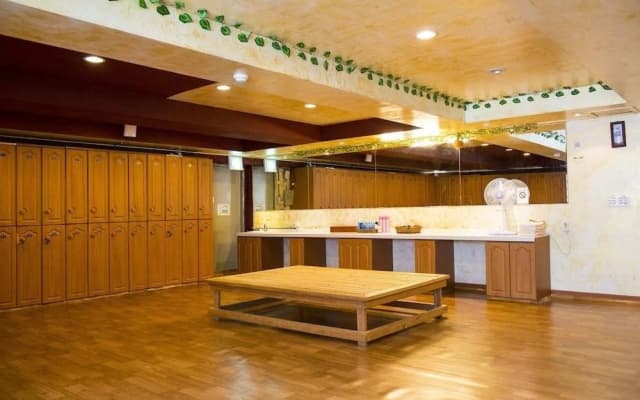Suanbo Hot Spring Healing Hotel