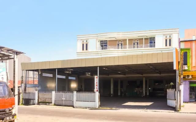 OYO Flagship 91534 Wisma Metro Permai