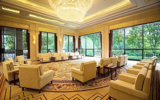 Huaxi Hotel