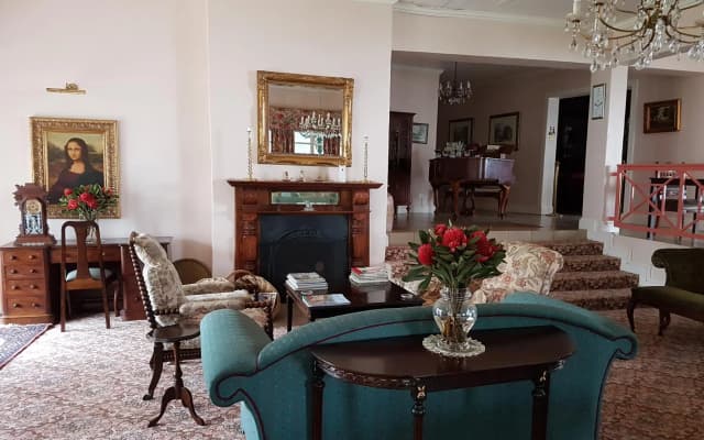 Sherwoods Country House Cc