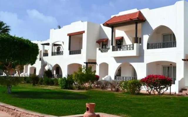 Poinciana Sharm Resort & Apartments