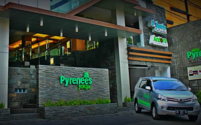 Pyrenees Jogja Hotel