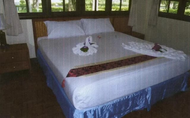 Thai Diamond Land Kaengkrachan