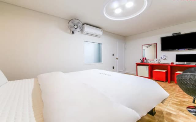 Sky Motel