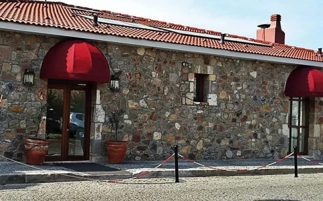 Şonef House Otel