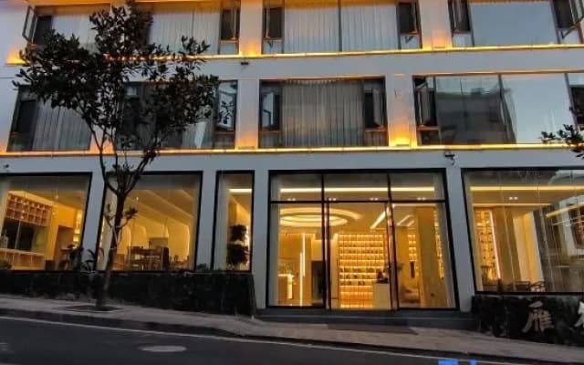 Libo Minhangju B&B (LiBo Xiaoqikong Dongmen Branch)
