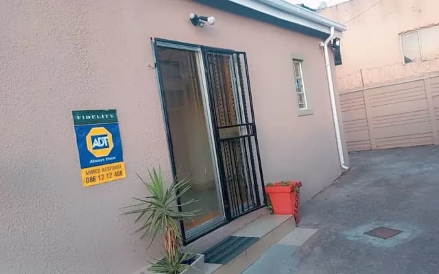 Milly Guest House Jhb