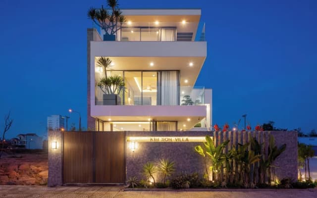 Amazing Newly Built Pool Villas Danang
