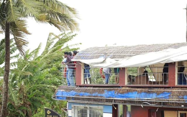 Sreekrishna Houseboat