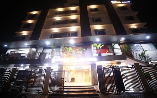 Hotel Skml Grand