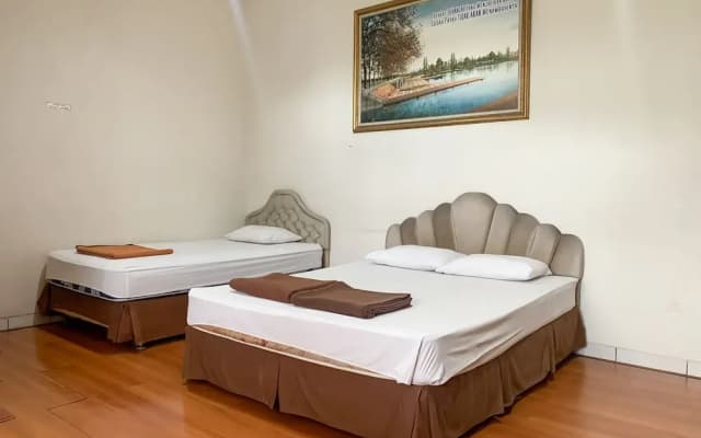 Cozy Homestay Syariah Mitra RedDoorz Bandung