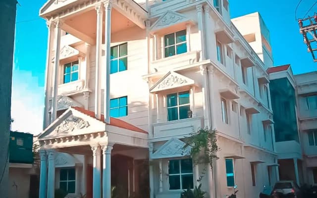 Kumaran Residency