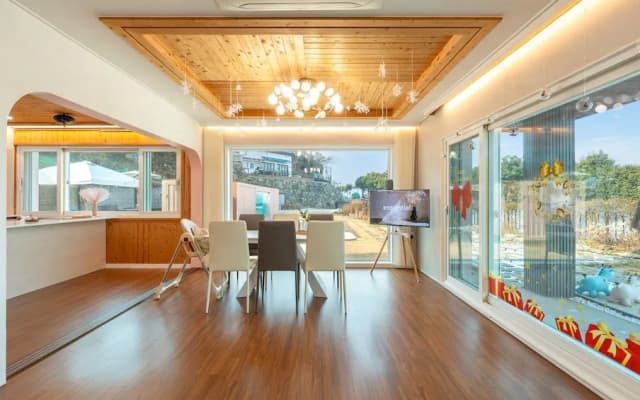 Yeosu La Rosa Private Pool Villa Pension