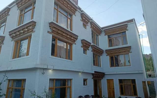 Hotel Malik Residency