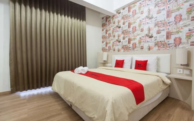 RedDoorz Plus @ Riverside Malang