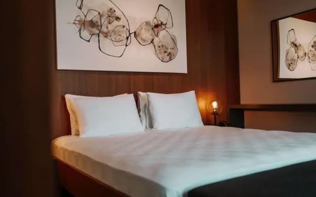 Highend Hotel & Residance