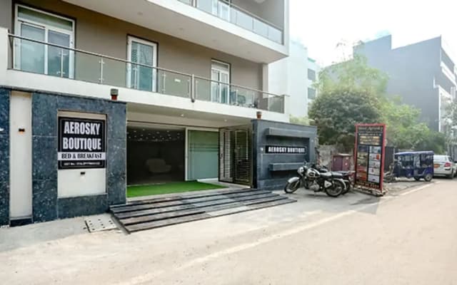 FabHotel Aerosky