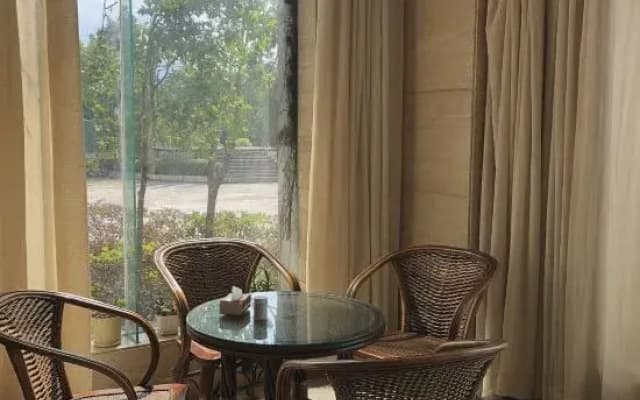 Jianning Hotel