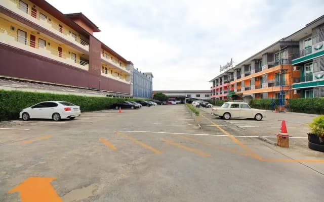 Mankong Residence And Resort by OYO Rooms