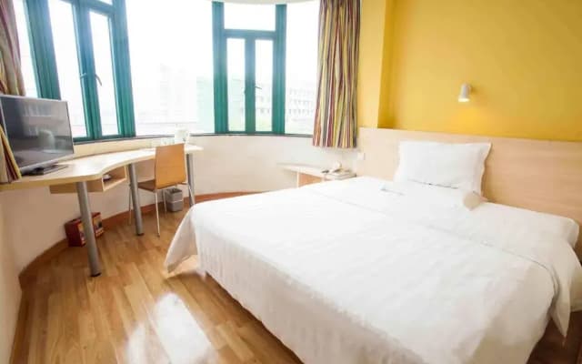 7 Days Inn Kunming Railway Station Branch