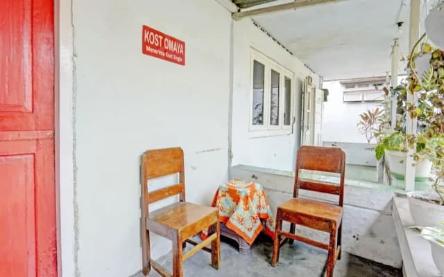 OYO Life 92921 Omaya Kost Syariah