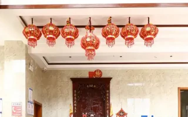 Meizhou Island Fishing Boat Singing Night B&B (Golden Coast Beach Store)