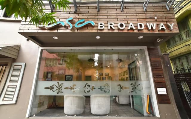 Casa Broadway