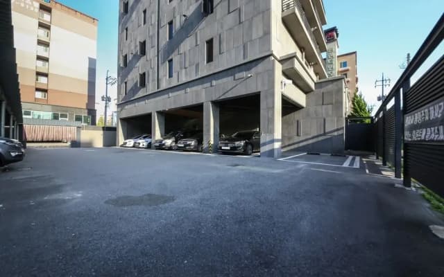 Moor Hotel by Anook Mokpo