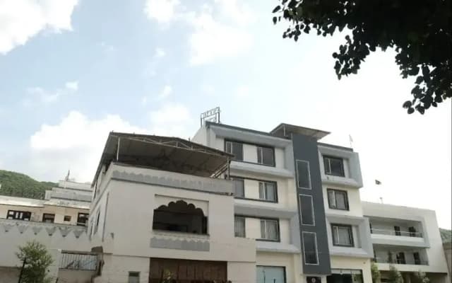 Hotel 777, Pushkar
