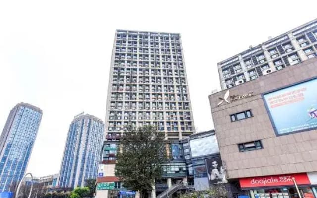 Kuanrong Suites Hotel (Liangjiang love sea shopping park)