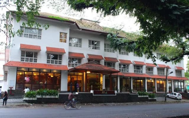 No 18 Hotel