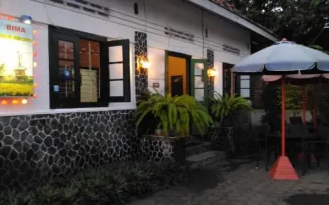 Holland Guest House Yogyakarta