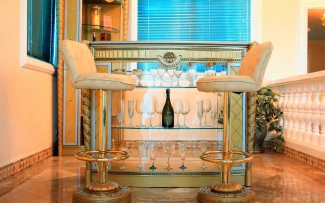 Monaco Suites de Boracay