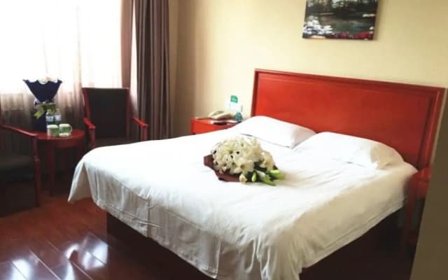 GreenTree Inn Jinan Gaoxin District Suncun New District Express Hotel