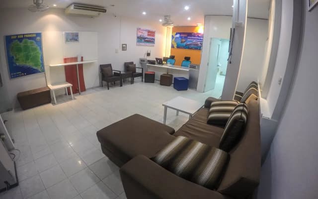 Lucky Crab Hostel