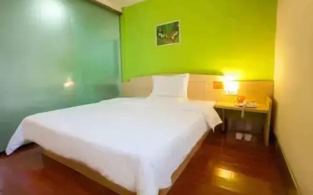 7Days Inn Hotel (Chaozhou People's Square)