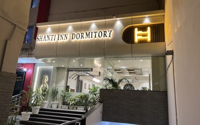 Hotel Shanti Inn