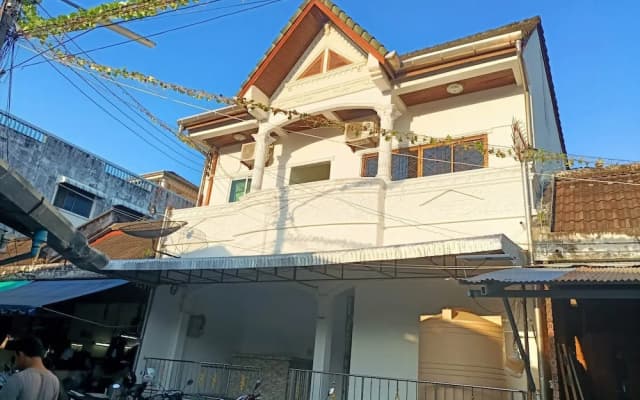 Kata S.T House 2