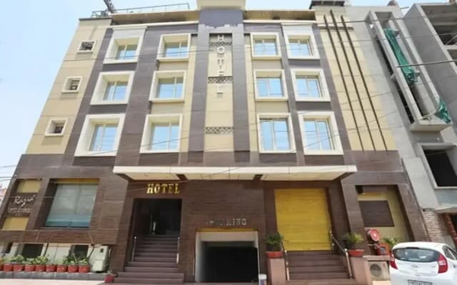 Razia Inn Hotel And Banquet