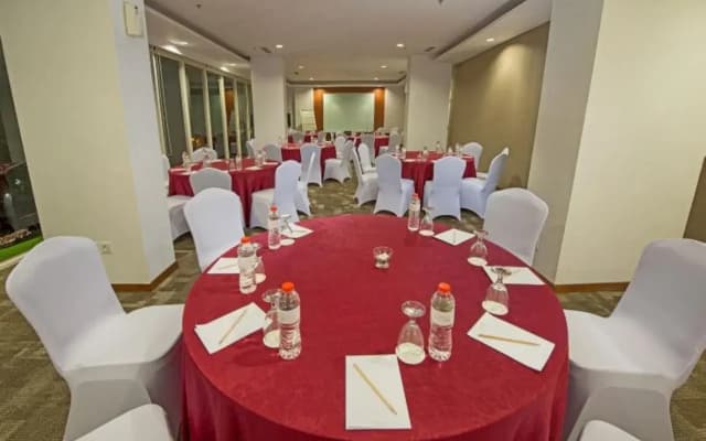 Whiz Prime Hotel Pajajaran Bogor