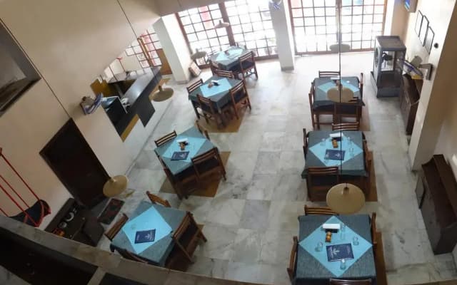 Gaurav Hotel