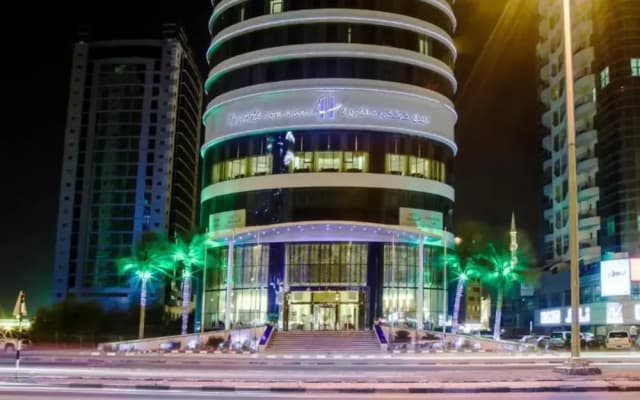 Dancenter Luxe Corniche Hotel Formerly Concorde Hotel
