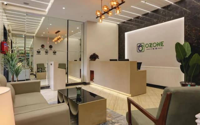 Hotel Ozone Inn